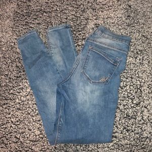 Size 8 express distress skinny’s